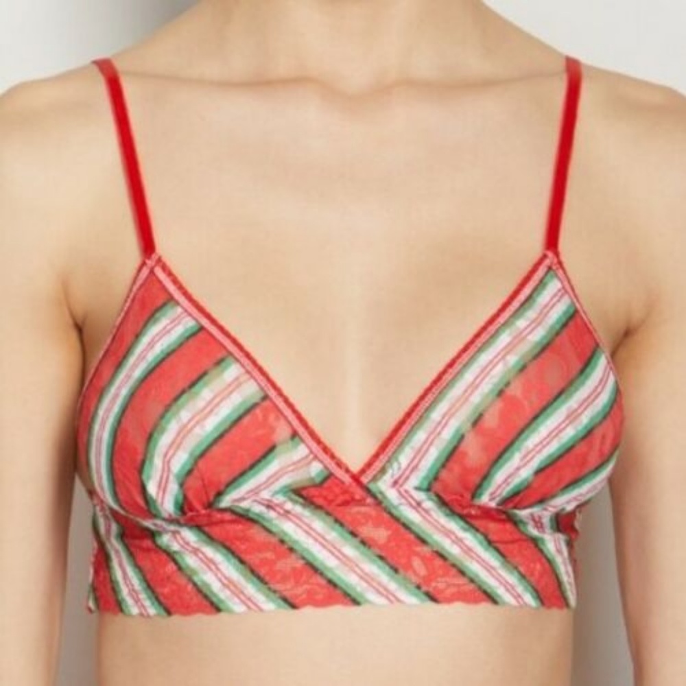 HANKY PANKY Its A Wrap Triangle Bralette Red